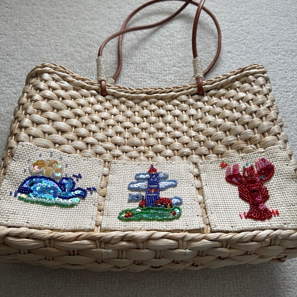 Straw handbag
